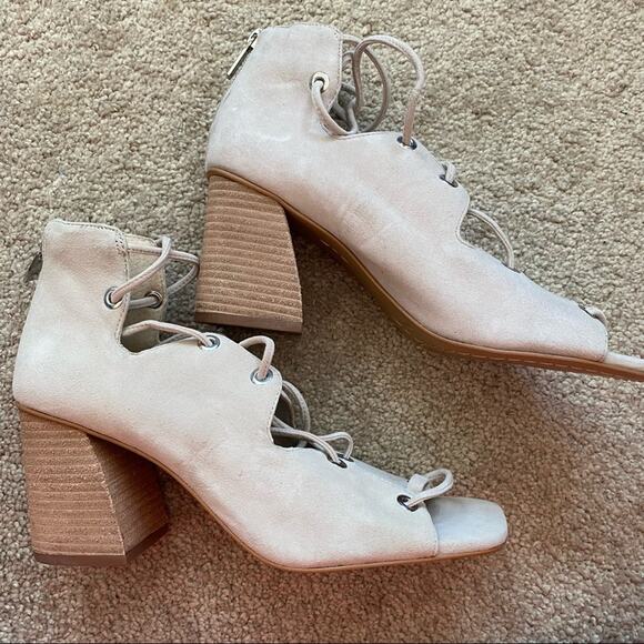 Vince Camuto Nahara Beige Heeled Sandals Size 7.5 - Picture 2 of 16